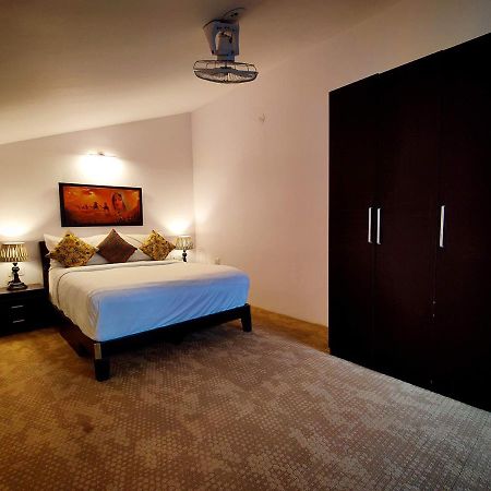 Wtf My House Hotell Baga Exteriör bild