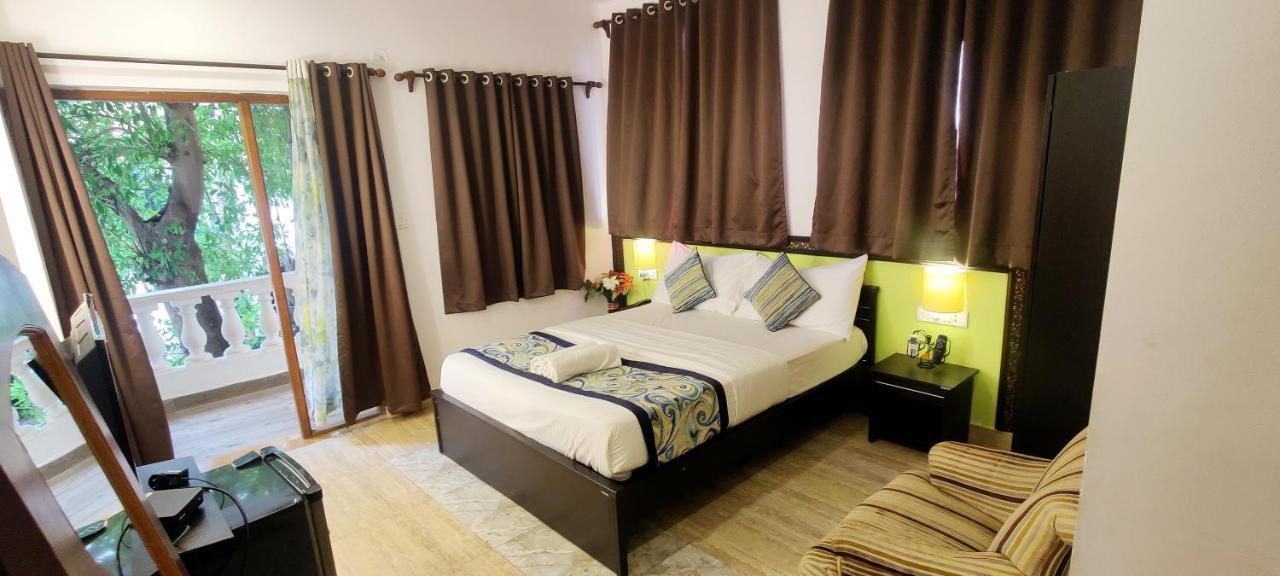 Wtf My House Hotell Baga Exteriör bild