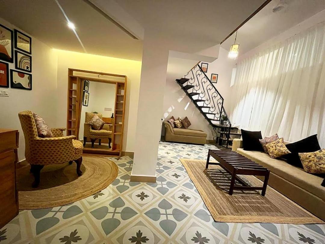 Wtf My House Hotell Baga Exteriör bild